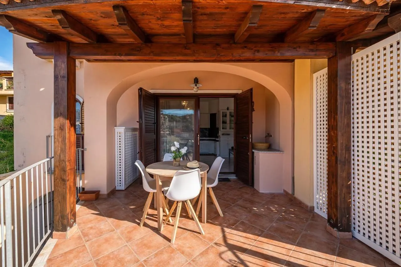 Suite Home Simius Villasimius 0*,  Itálie